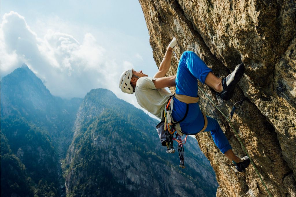 What are quickdraws? – Climbing guide